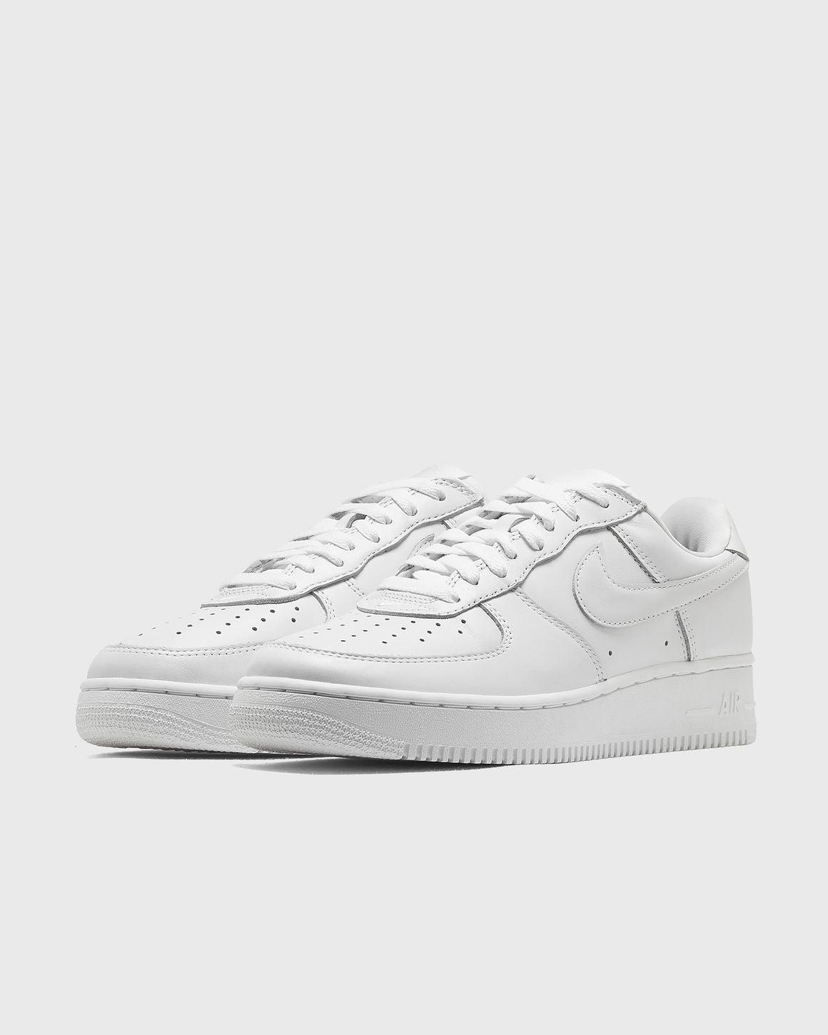 Air Force 1 "Triple White" (2001 Shape)