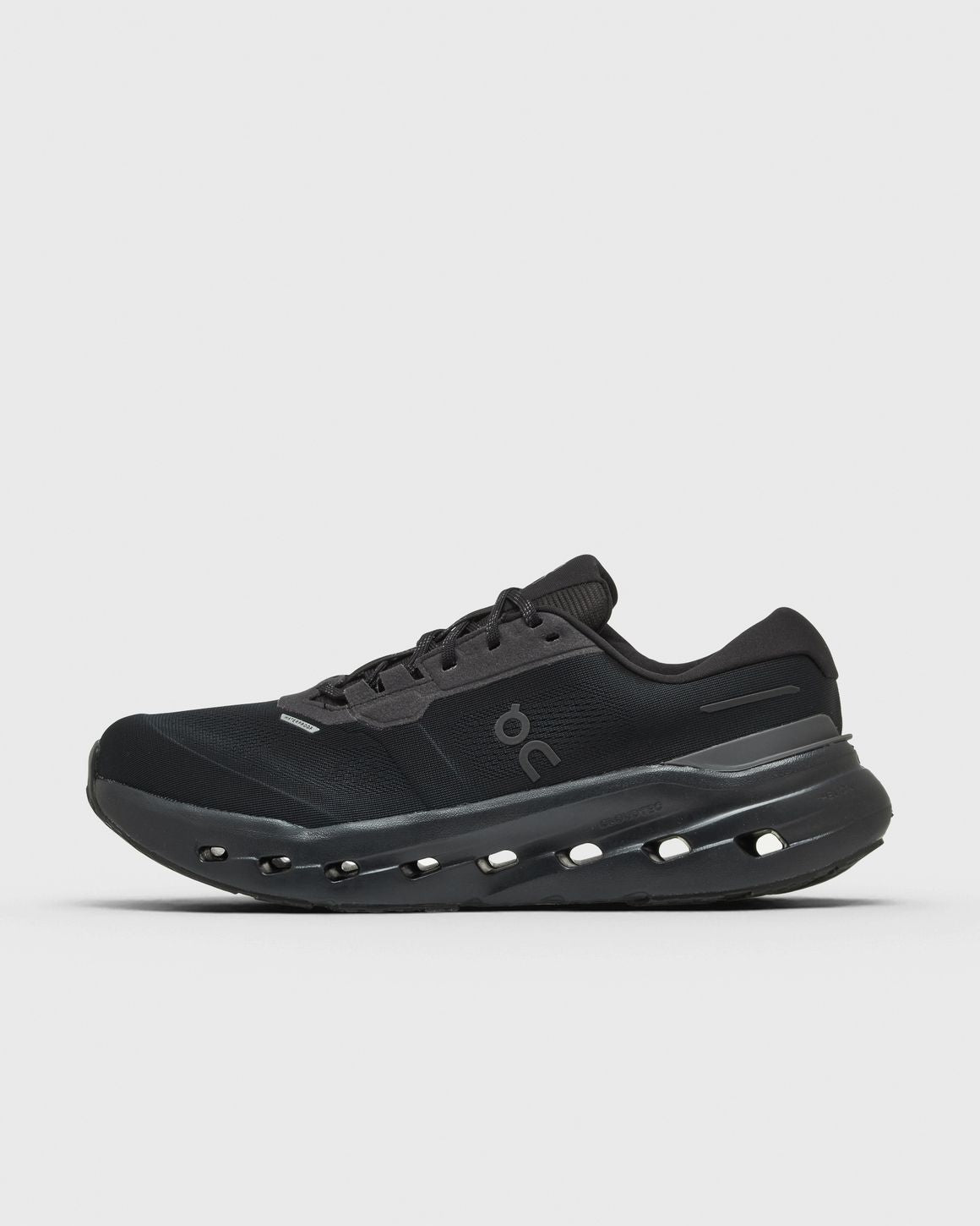 ON Cloudrunner 3 Waterproof