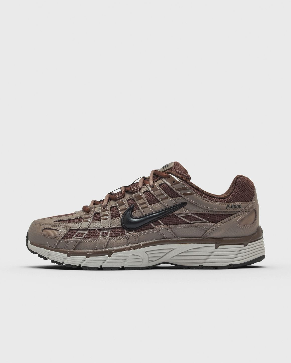 NIKE P-6000 PRM