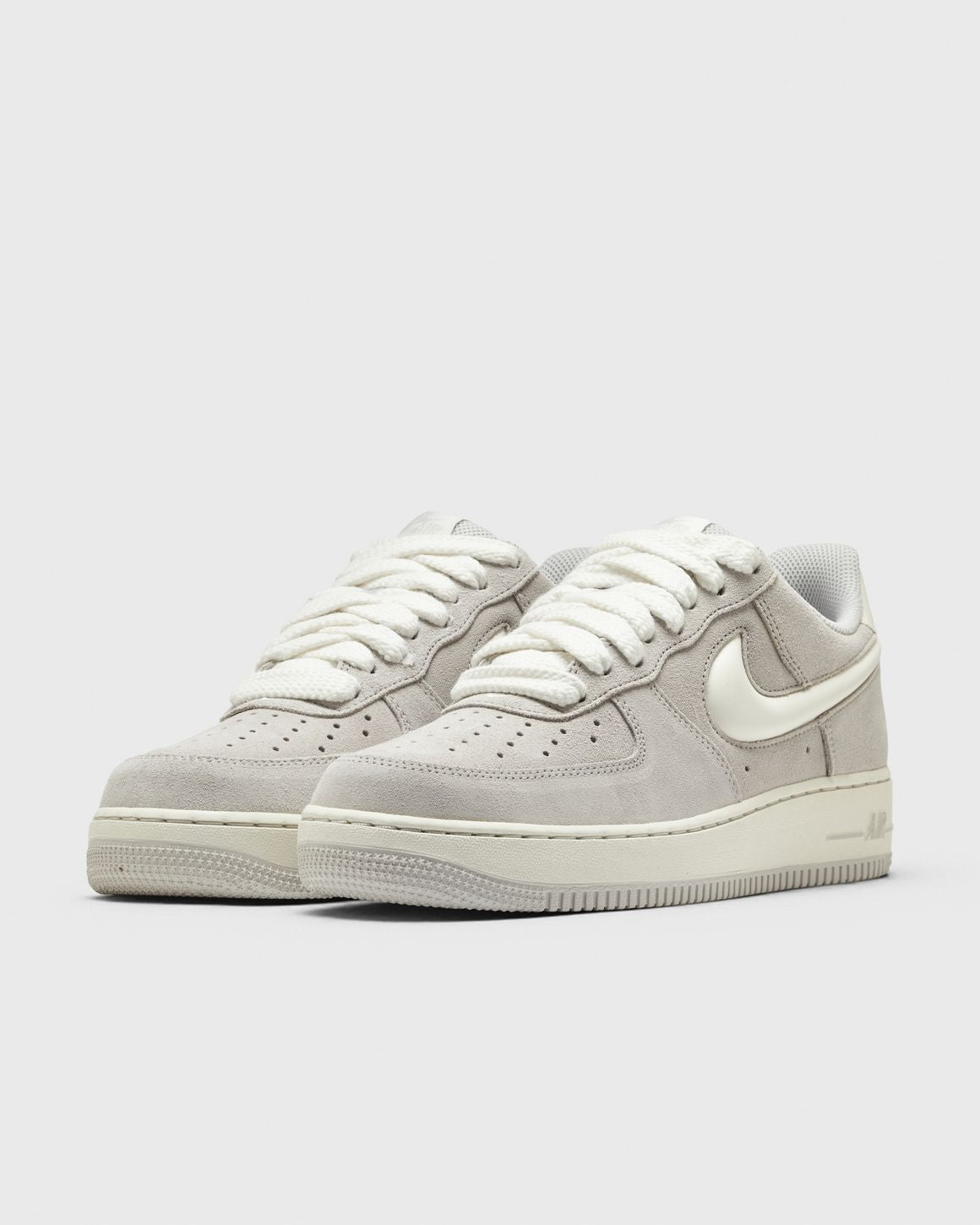 AIR FORCE 1 '07 LV8