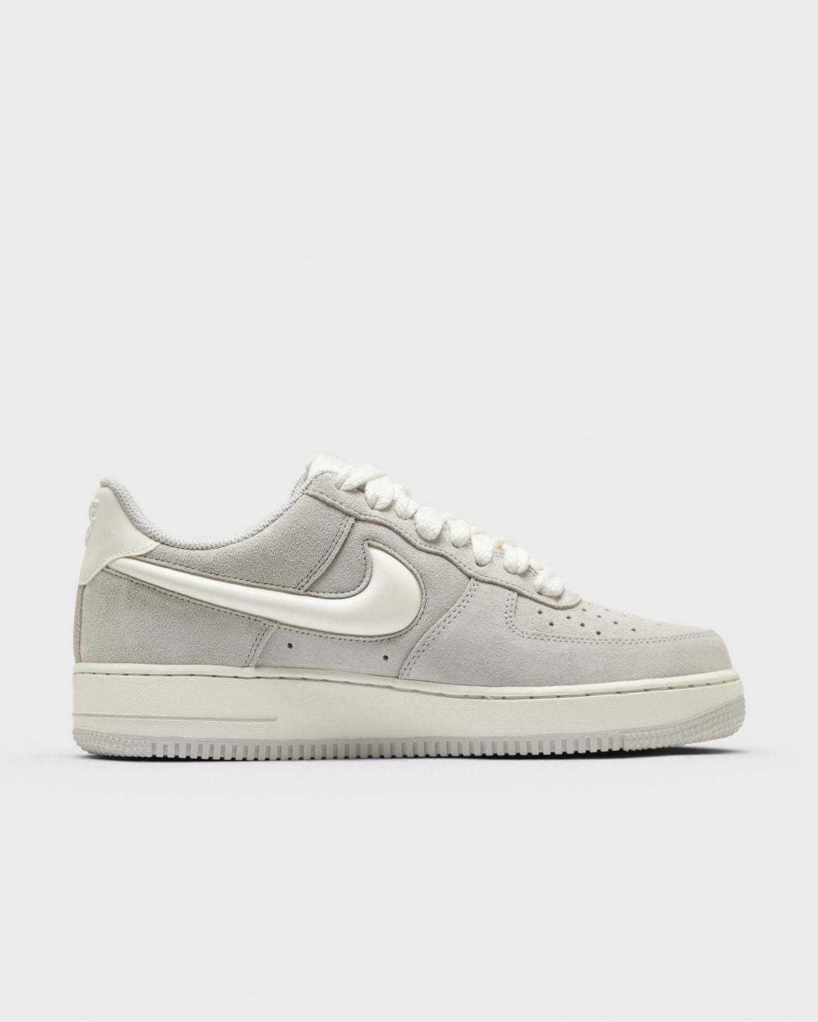 AIR FORCE 1 '07 LV8