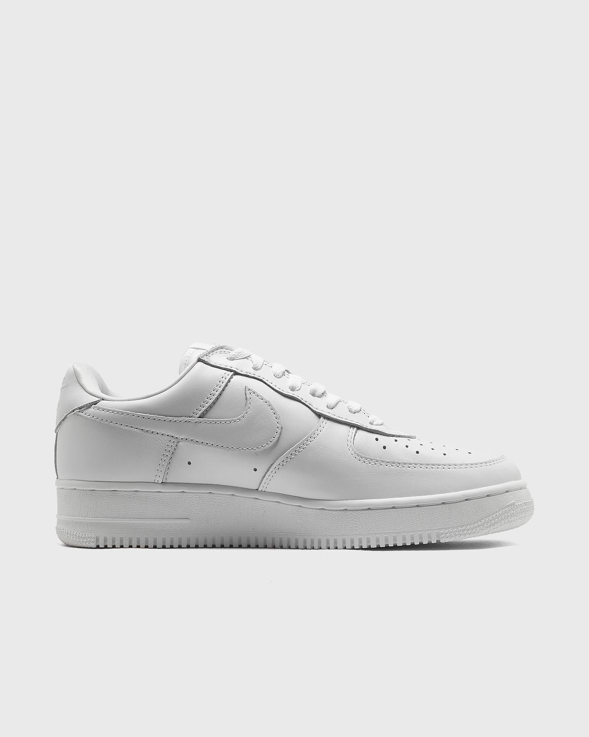 Air Force 1 "Triple White" (2001 Shape)
