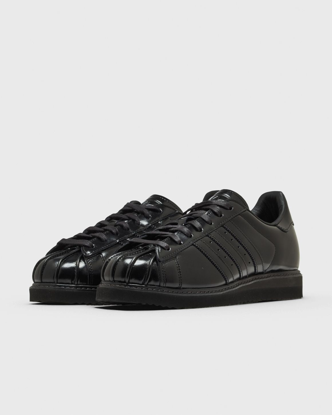 SUPERSTAR LUX