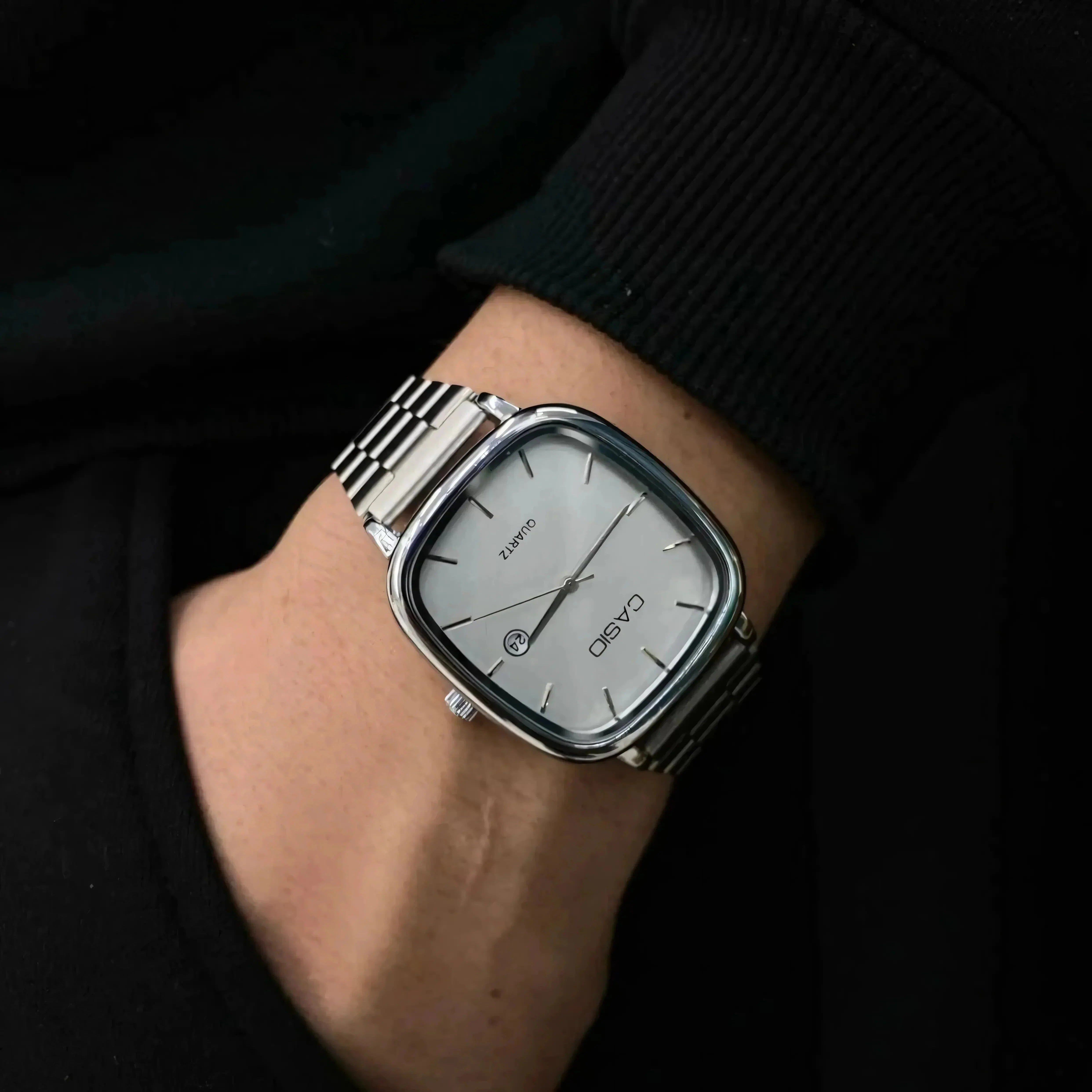 CASIO Luxuriöse 36mm Armbanduhr - Wasserdicht | Edelstahl